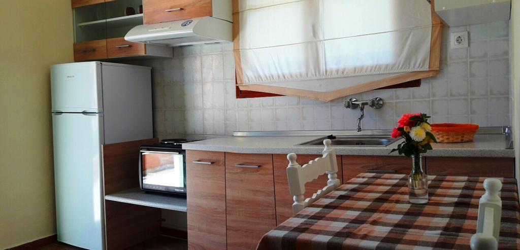 Varvara Studios & Apartments II Peroulades  Екстер'єр фото