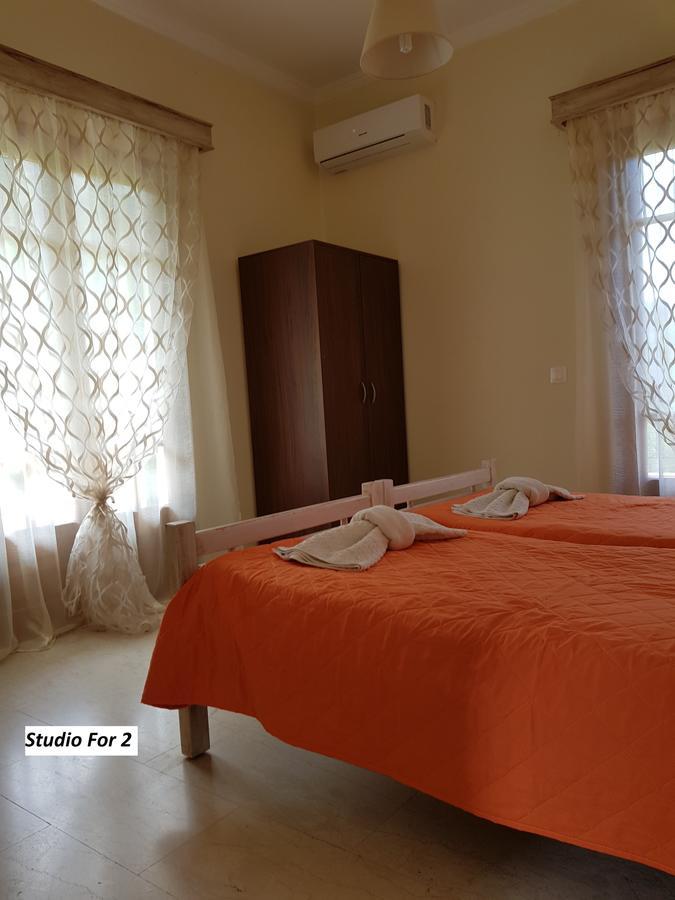 Varvara Studios & Apartments II Peroulades  Екстер'єр фото