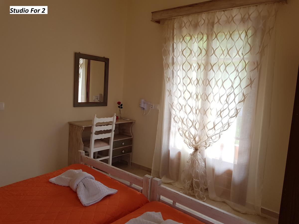 Varvara Studios & Apartments II Peroulades  Екстер'єр фото