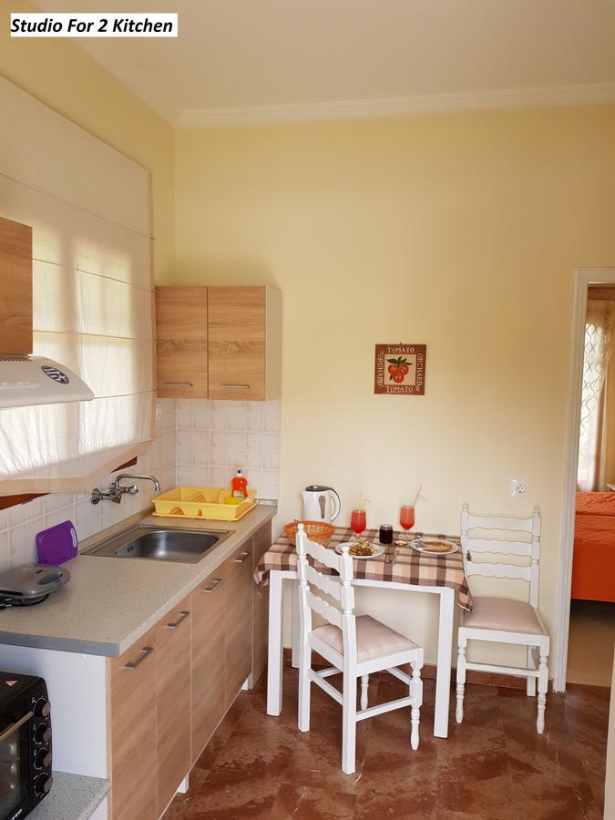 Varvara Studios & Apartments II Peroulades  Екстер'єр фото
