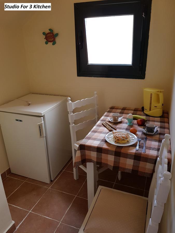 Varvara Studios & Apartments II Peroulades  Екстер'єр фото